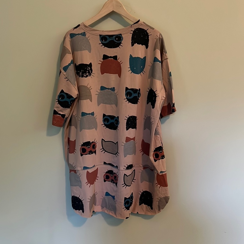 Today Round Cut Oversized Cat Tunic/T Shirt